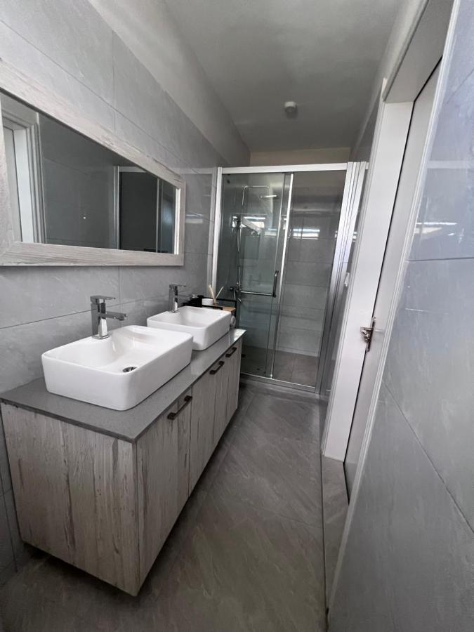 Top-Floor Modern 3Bd Penthouse With Beautiful Mountain View Terrace - 5 Min Walk To Beach Flic-en-Flacq 외부 사진