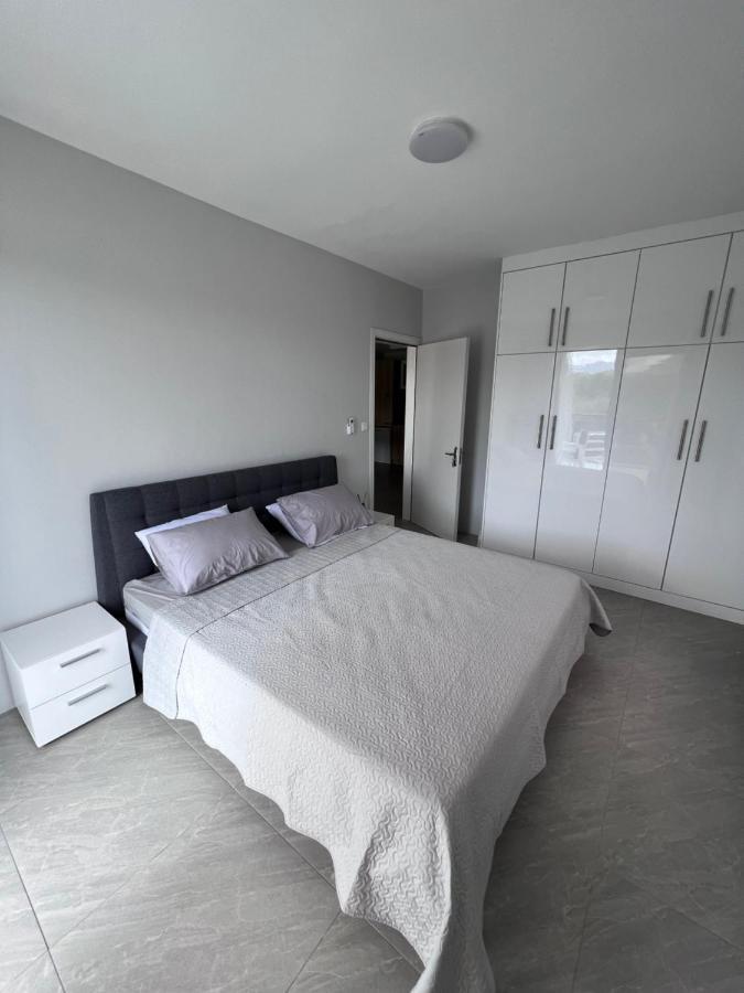 Top-Floor Modern 3Bd Penthouse With Beautiful Mountain View Terrace - 5 Min Walk To Beach Flic-en-Flacq 외부 사진