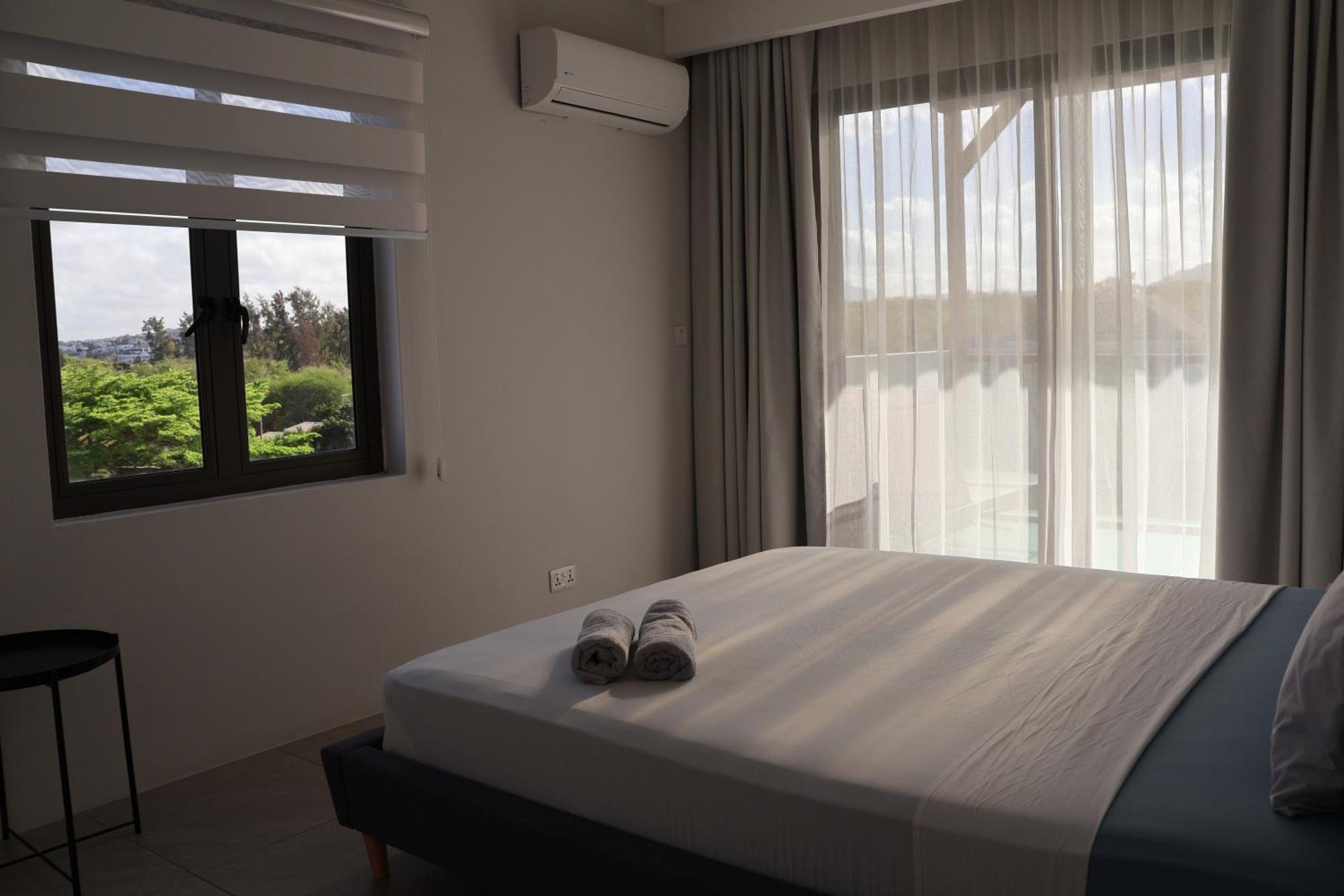 Top-Floor Modern 3Bd Penthouse With Beautiful Mountain View Terrace - 5 Min Walk To Beach Flic-en-Flacq 외부 사진