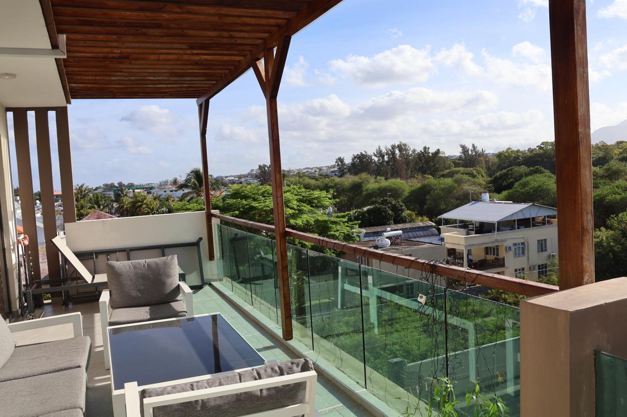 Top-Floor Modern 3Bd Penthouse With Beautiful Mountain View Terrace - 5 Min Walk To Beach Flic-en-Flacq 외부 사진